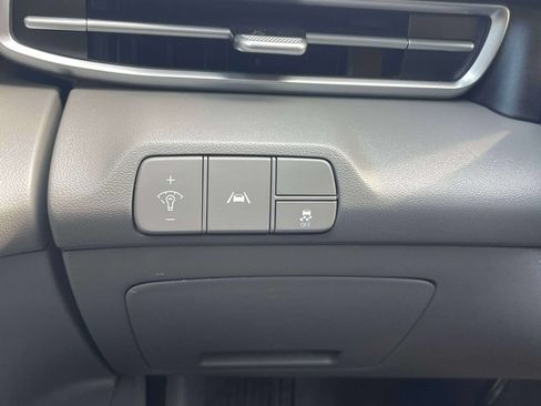 Used 2023 Hyundai Elantra SEL w/ Convenience Package FWD image 20