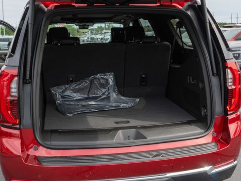 New 2026 GMC Yukon XL Elevation RWD image 33