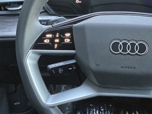 New 2025 Audi Q5 2.0T Premium Plus image 15