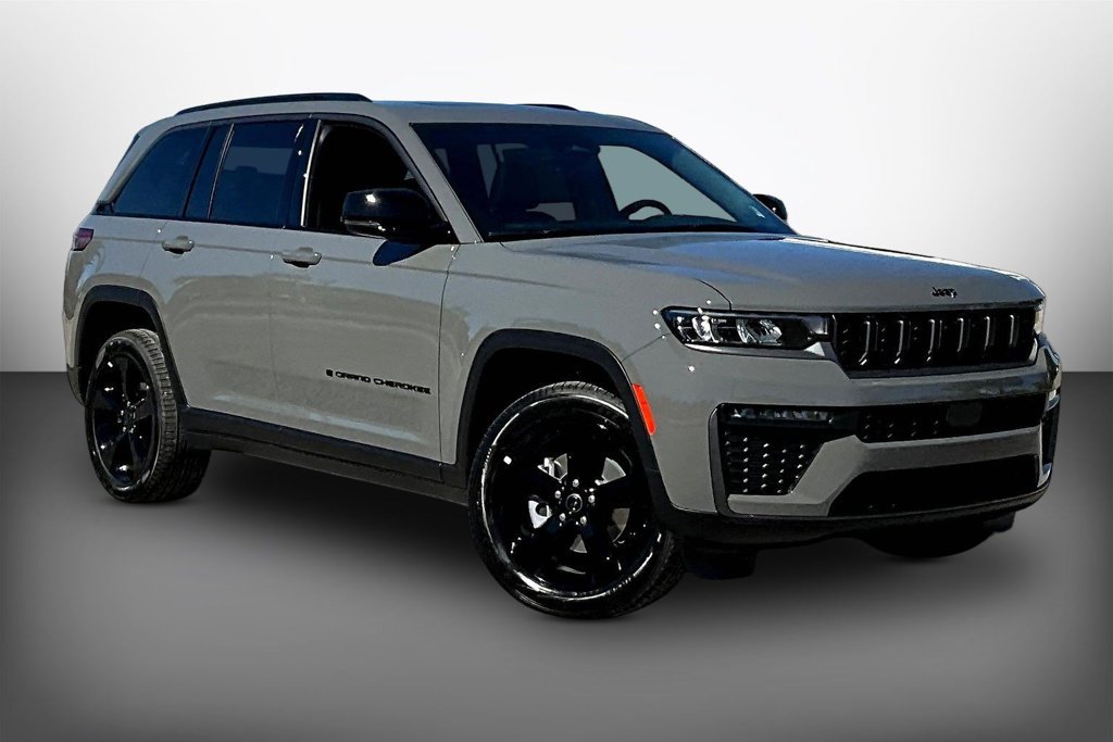 New 2027 Jeep Grand Cherokee Limited w/ Limited Altitude Package AWD/4WD image 2