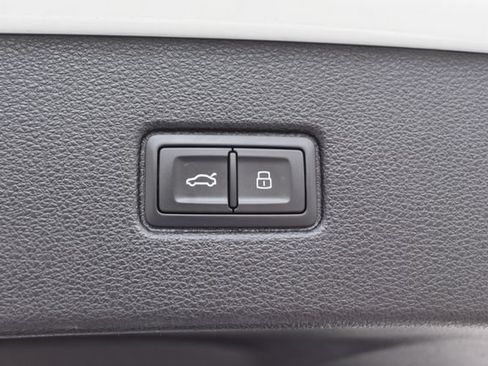Used 2019 Audi Q7 3.0T Premium Plus w/ Premium Plus Package AWD/4WD image 43