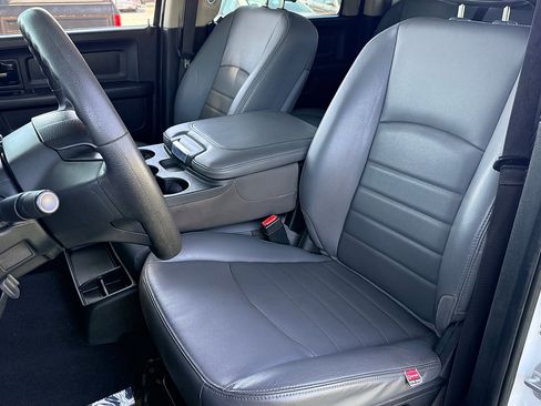 Used 2018 RAM 2500 Tradesman w/ Chrome Appearance Group AWD/4WD image 28