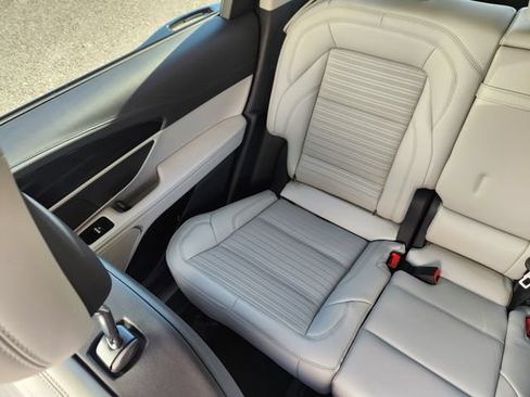New 2026 Lincoln Nautilus Reserve AWD/4WD image 13