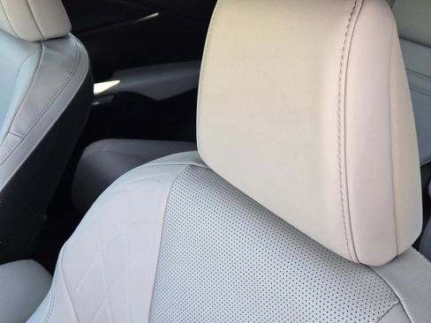 Certified 2025 Lexus RX 350 w/ Convenience Package image 18