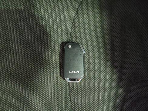 Used 2022 Kia Forte LXS FWD image 32
