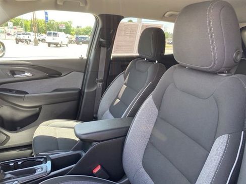 Used 2023 Chevrolet TrailBlazer LT w/ Convenience Package image 18