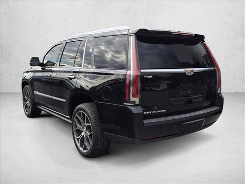 Used 2016 Cadillac Escalade Premium AWD/4WD image 7