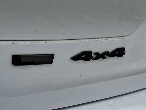 Used 2021 Jeep Grand Cherokee L Laredo image 11