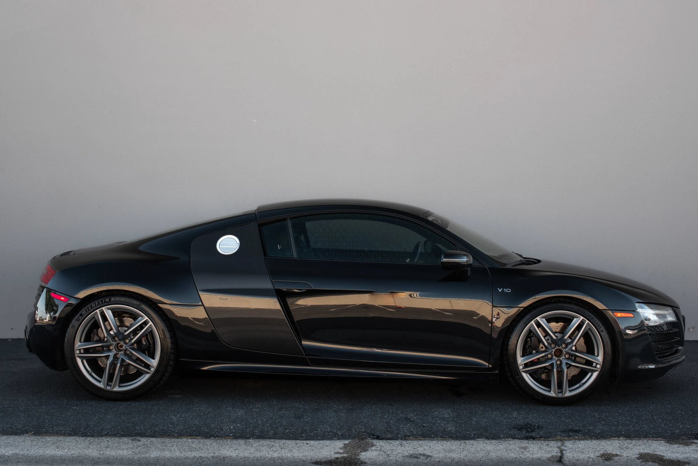 Used 2014 Audi R8 V10 AWD/4WD image 8