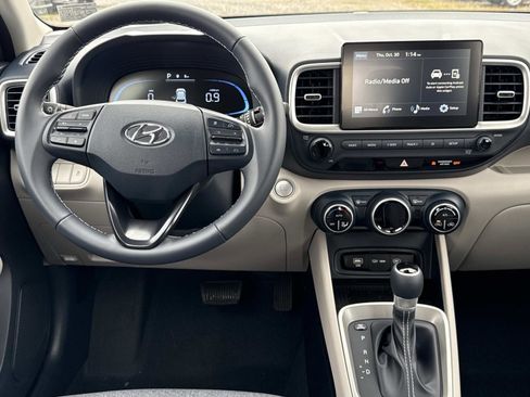 New 2026 Hyundai Venue SEL image 2