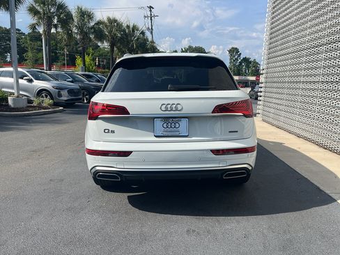 Used 2023 Audi Q5 2.0T Premium w/ Convenience Package AWD/4WD image 5