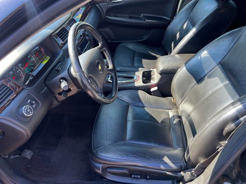 Used 2013 Chevrolet Impala LTZ image 12