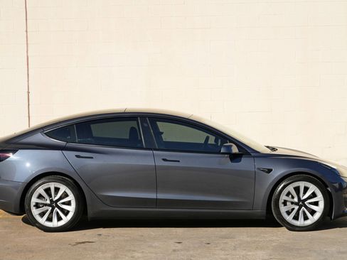 Used 2023 Tesla Model 3 Standard Range RWD image 55