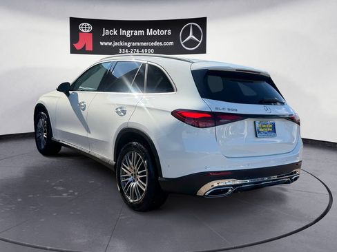 Certified 2026 Mercedes-Benz GLC 300 image 3