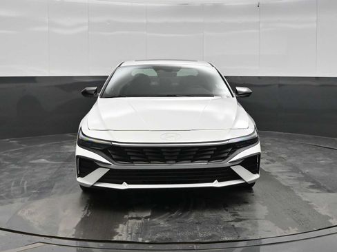 New 2026 Hyundai Elantra SEL Sport FWD image 3