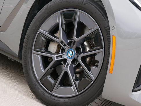 Used 2023 BMW i4 eDrive35 w/ Premium Package RWD image 11