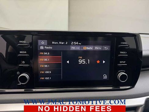 Used 2023 Kia K5 LXS image 22