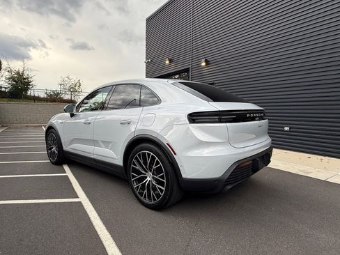 Certified 2024 Porsche Macan 4 Electric image 3