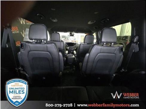 New 2026 Chrysler Voyager LX image 9