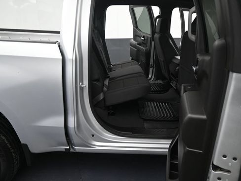 Used 2022 Chevrolet Silverado 1500 Custom AWD/4WD image 9