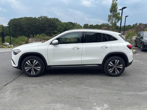 Used 2026 Mercedes-Benz GLA 250 4MATIC image 2