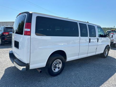 Used 2019 Chevrolet Express 3500 LT w/ LT Preferred Equipment Group RWD image 9