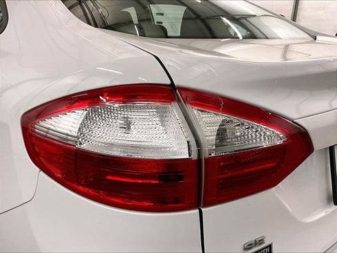 Used 2019 Ford Fiesta SE w/ Cold Weather Package FWD image 28