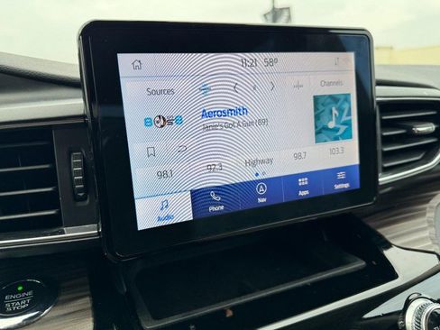 Used 2021 Ford Explorer Limited w/ Equipment Group 301A image 16