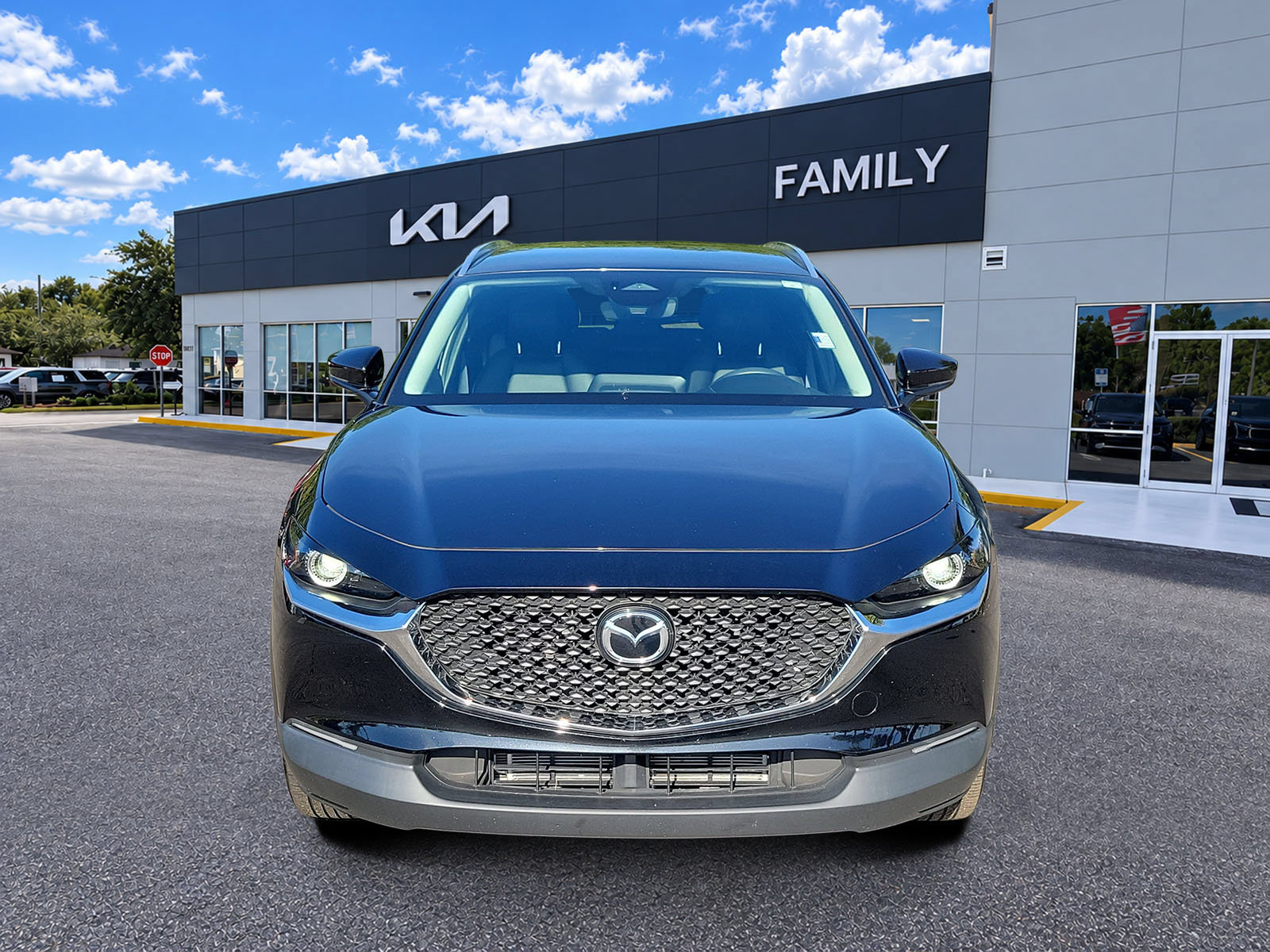 Used 2024 MAZDA CX-30 AWD 2.5 S w/ Select Sport Pkg image 2