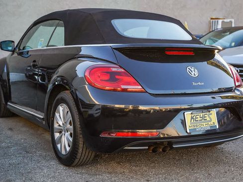 Used 2018 Volkswagen Beetle 2.0T S image 6