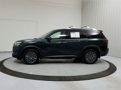 Used 2025 Nissan Pathfinder SL w/ SL Premium Package