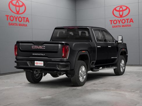 Used 2022 GMC Sierra 2500 Denali w/ Denali Ultimate Package AWD/4WD image 2