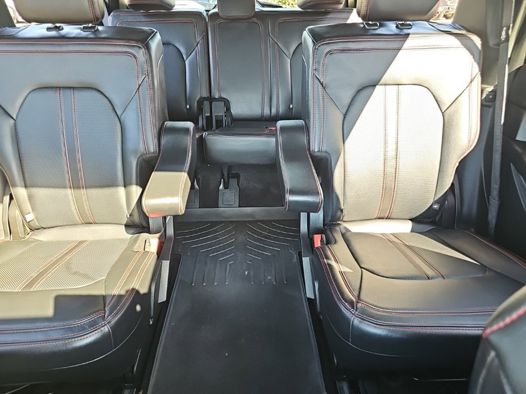 Used 2019 Ford Expedition Limited w/ Equipment Group 303A AWD/4WD image 38