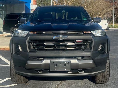 Used 2025 Chevrolet Colorado Trail Boss image 3