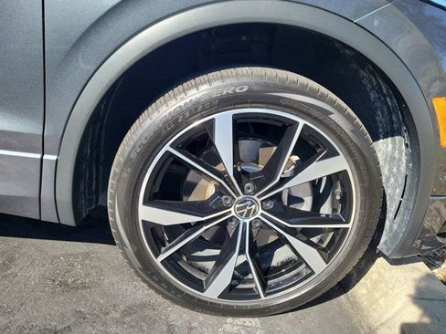 Used 2024 Volkswagen Tiguan SEL R-Line AWD/4WD image 2