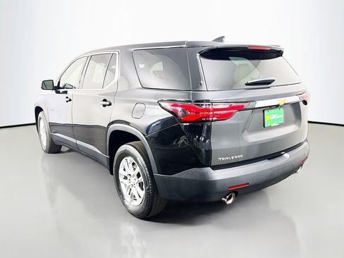 Used 2023 Chevrolet Traverse LS FWD image 7