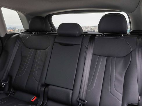 New 2026 Audi Q3 quattro 2.0T AWD/4WD image 23