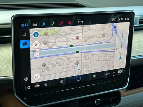 New 2025 Volkswagen ID. Buzz Pro S Plus image 18