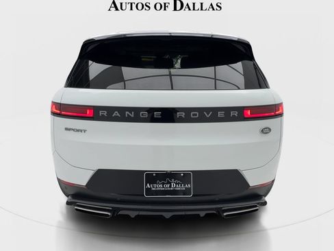 Used 2023 Land Rover Range Rover Sport SE AWD/4WD image 9