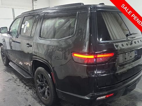 Used 2024 Jeep Wagoneer Series II AWD/4WD image 4