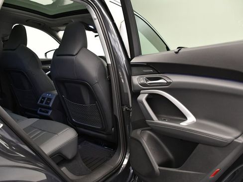 Used 2025 Audi Q5 Premium Plus w/ Premium Plus AWD/4WD image 50