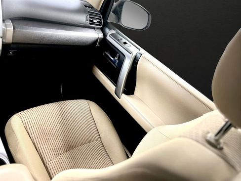 Used 2017 Toyota 4Runner SR5 image 12