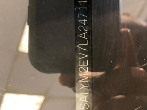 Used 2020 Land Rover Range Rover Velar R-Dynamic HSE image 61