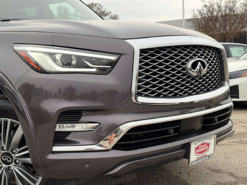 Used 2024 INFINITI QX80 Luxe AWD/4WD image 3