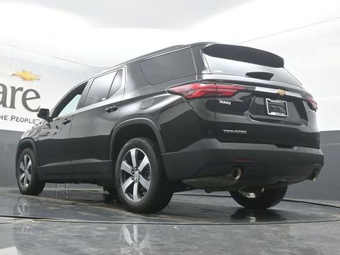Used 2023 Chevrolet Traverse LT w/ LT Premium Package image 5