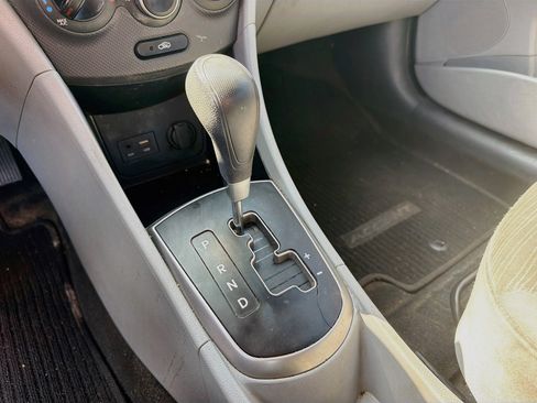 Used 2016 Hyundai Accent SE FWD image 12