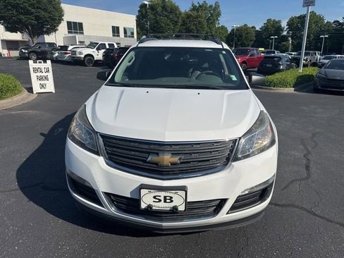 Used 2016 Chevrolet Traverse LS FWD image 10