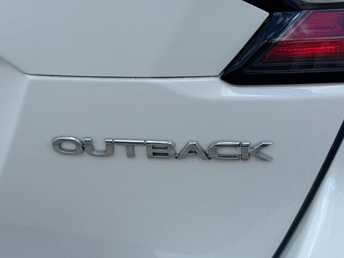 Used 2024 Subaru Outback Limited AWD/4WD image 11