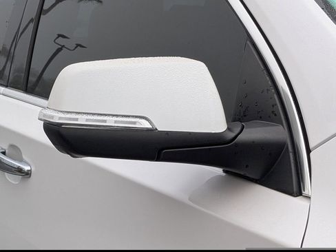 Used 2023 Chevrolet Traverse High Country image 12