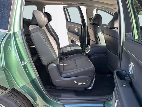 New 2026 Hyundai Ioniq 9 Calligraphy image 11